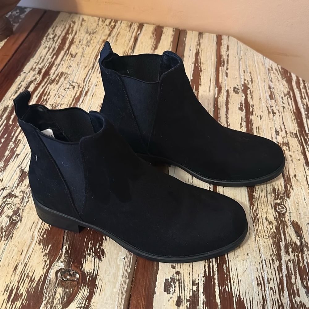 Black velvet booties